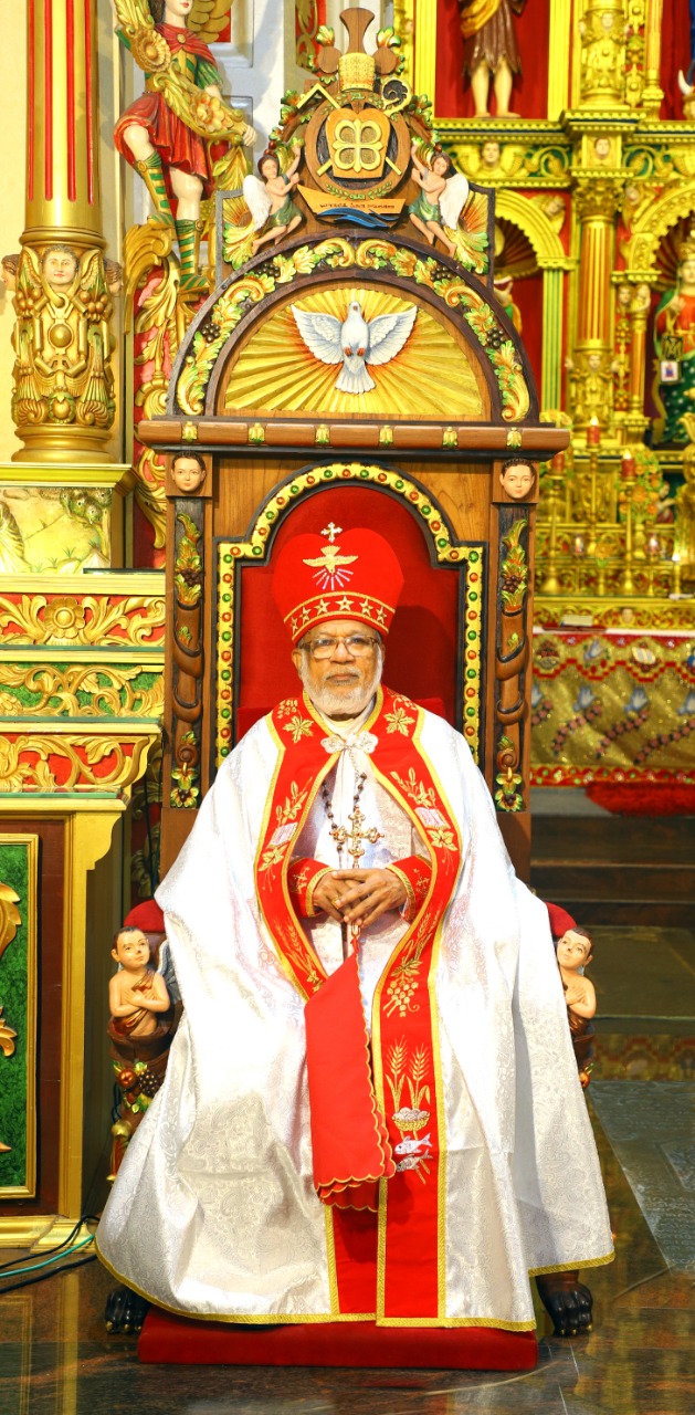 കർദ്ദിനാൾ മാർ ജോർജ്ജ് ആലഞ്ചേരി സ്ഥാനത്യാഗം&nbsp;ചെയ്തു