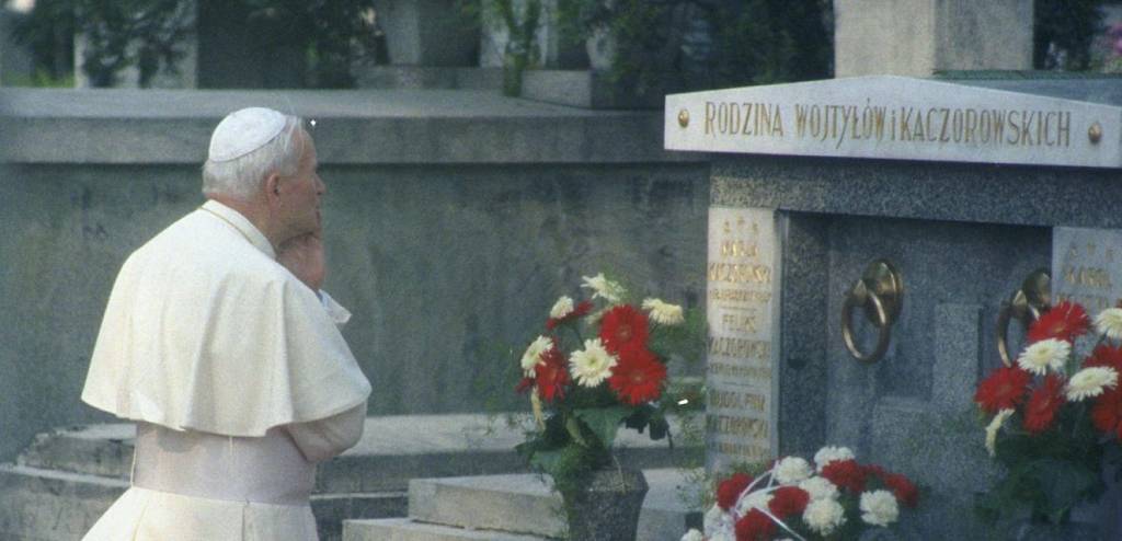 മരണമടഞ്ഞ പ്രിയപ്പെട്ടവർക്കു വി. ജോൺ പോൾ രണ്ടാമൻ പാപ്പ നൽകിയ അമൂല്യ&nbsp;സമ്മാനം