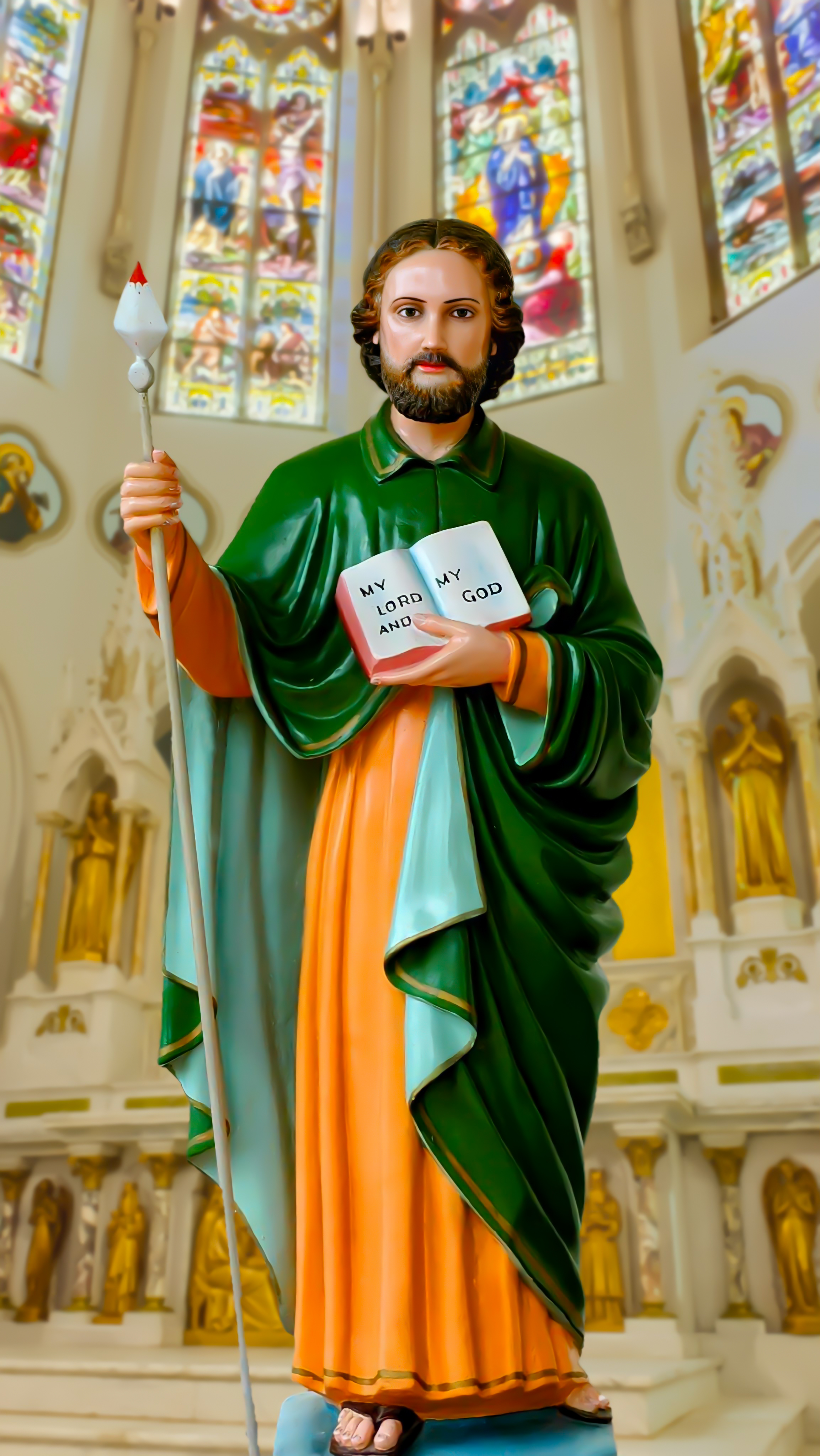 St Thomas Statue
