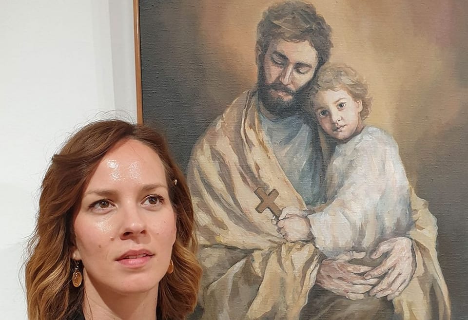 ഉണ്ണീശോയെ മാറോടണയ്ക്കുന്ന യൗസേപ്പിതാവ്