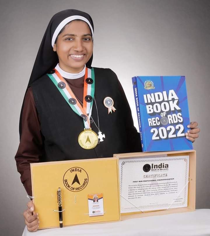 ക്യാമറ കയ്യിലേന്തിയ കന്യാസ്ത്രീയ്ക്ക് അപൂർവ്വ&nbsp;റെക്കോർഡ്