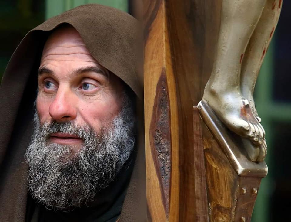 മൂന്നാം ക്രിസ്തുവിനെ കണ്ണീരോടെ യാത്രയാക്കി പലേർമോ നഗരം